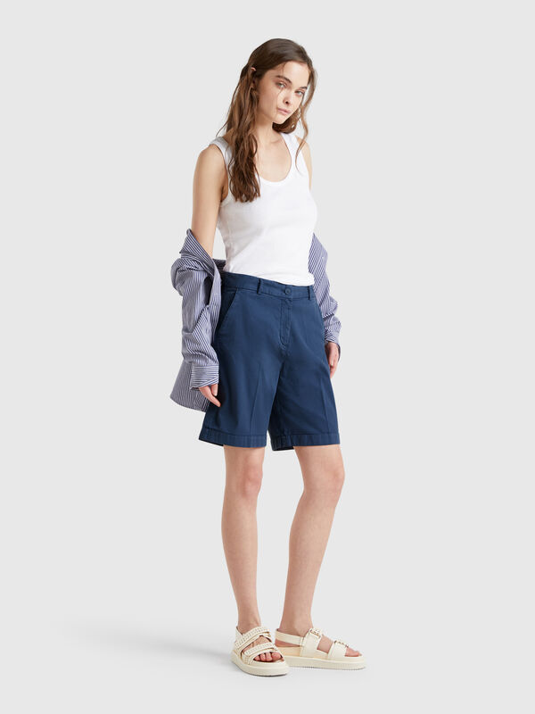 Bermuda con risvolto in cotone stretch Donna
