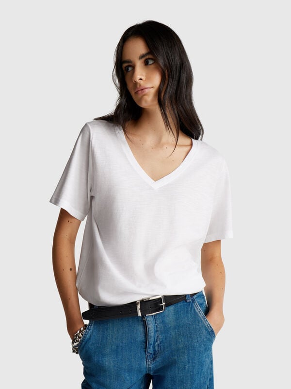 T-shirt con scollo a V in cotone fiammato Donna