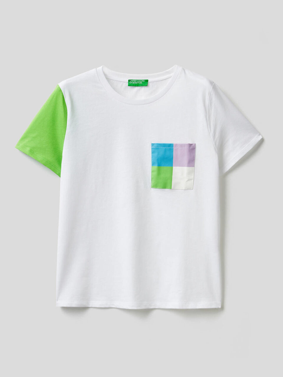 T-shirt con taschino e manica a contrasto image number 1