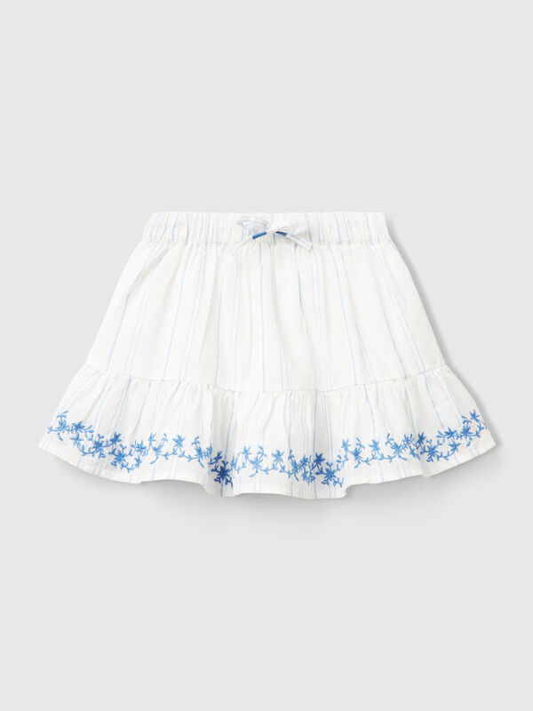Gonna a righe con ricamo floreale Bambina