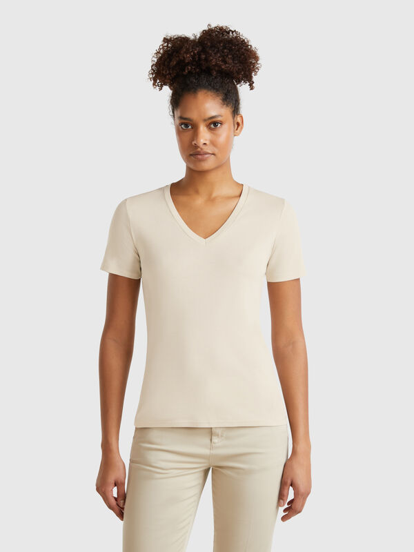 T-shirt beige in puro cotone con scollo a V Donna