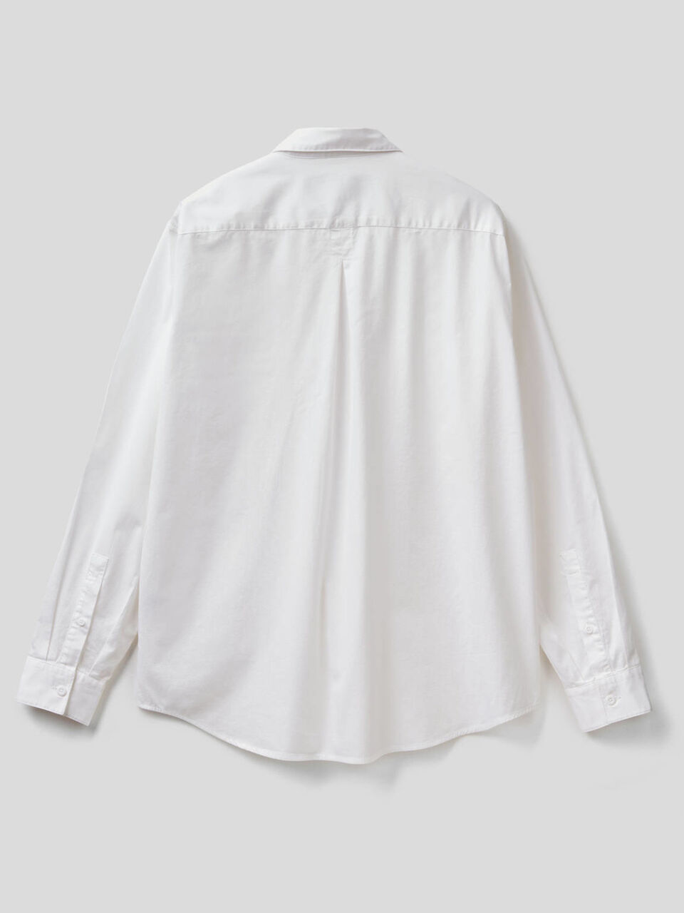 Camicia regular fit con tasche applicate image number 2