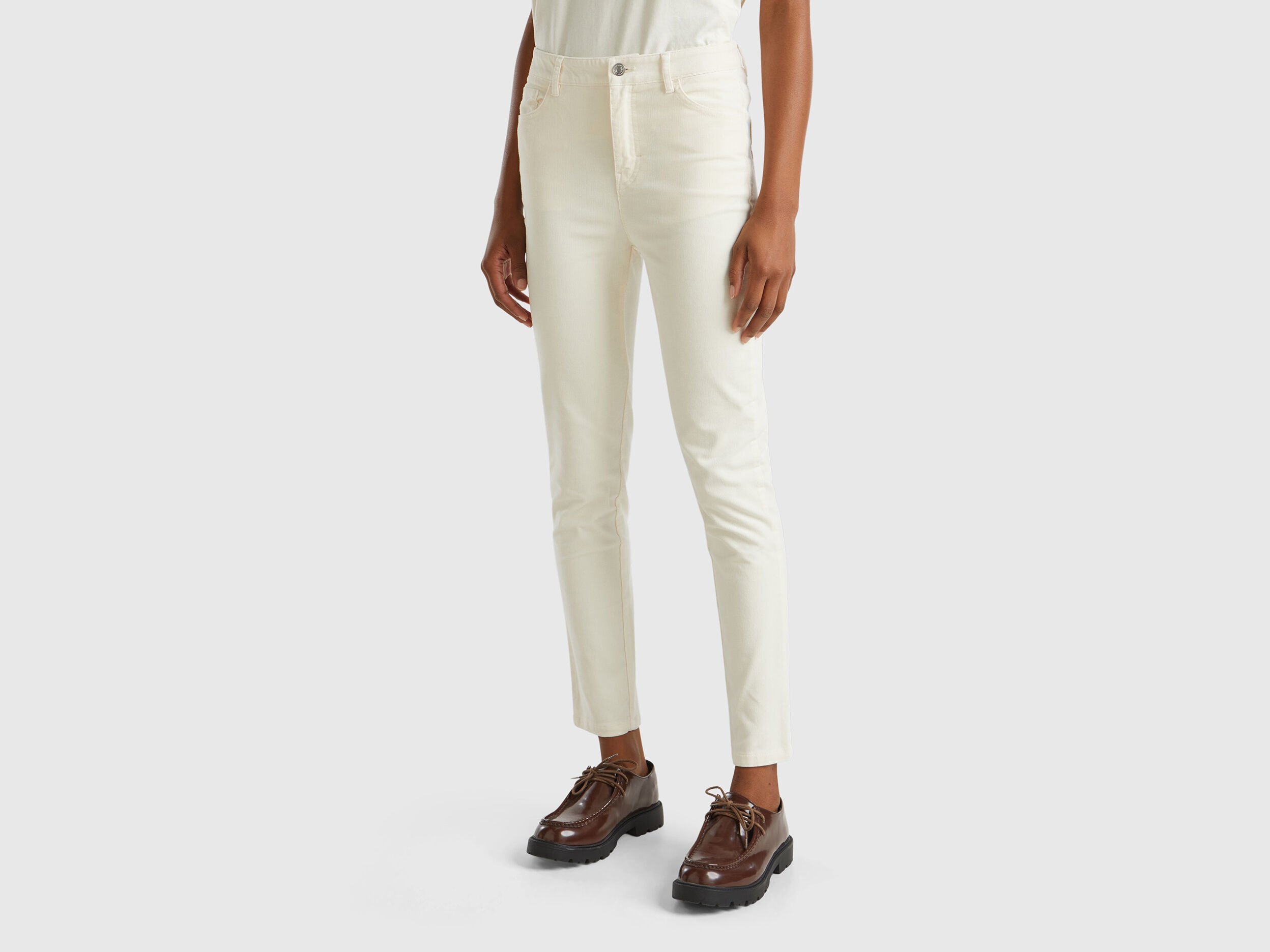 Pantaloni cinque tasche in velluto Bianco Panna Benetton