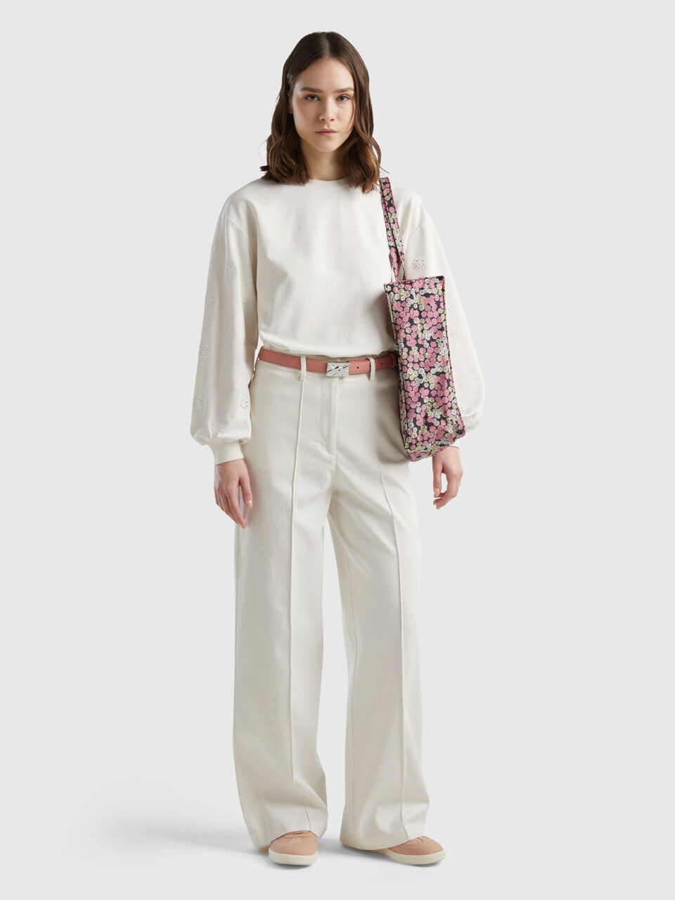 Pantaloni Larghi Donna Palazzo Nuova Collezione Online