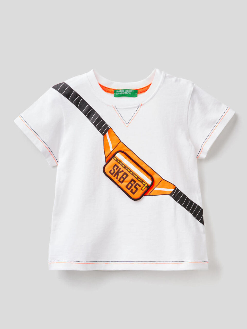 T-shirt con applicazione 3D image number 1