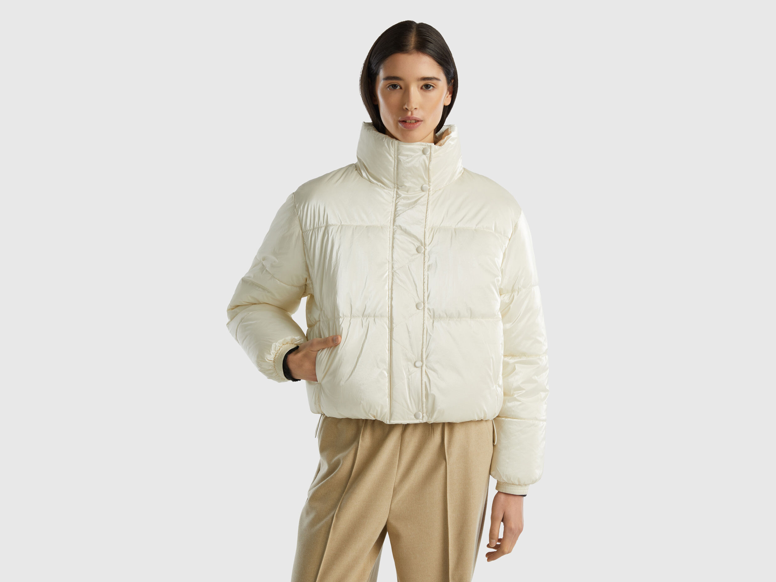 Piumino imbottito in nylon lucido