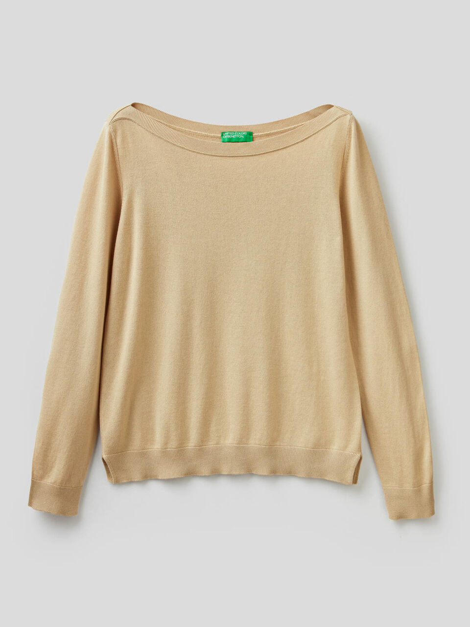 Maglia con scollo a barchetta image number 1