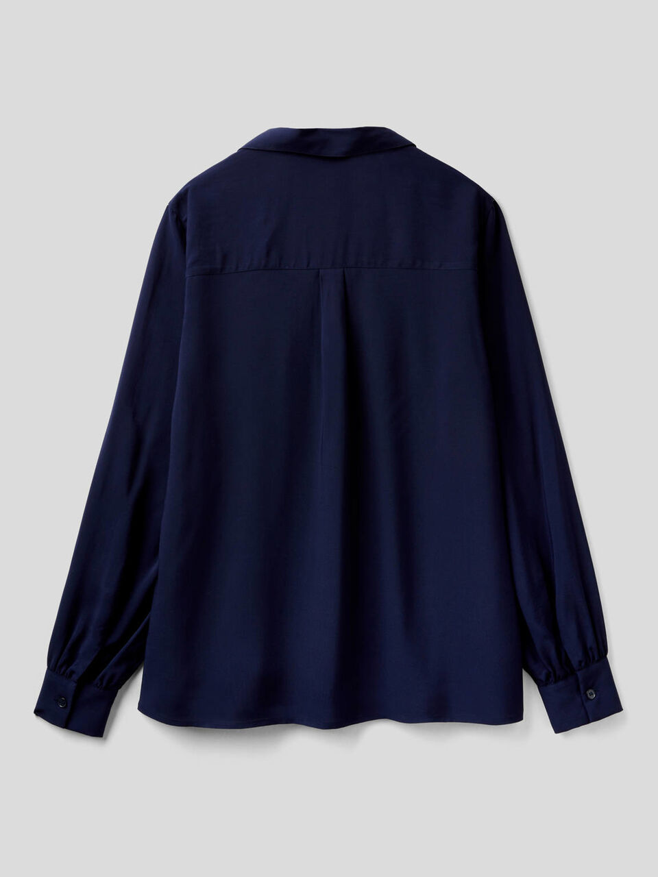 Camicia fluida con scollo a V image number 2