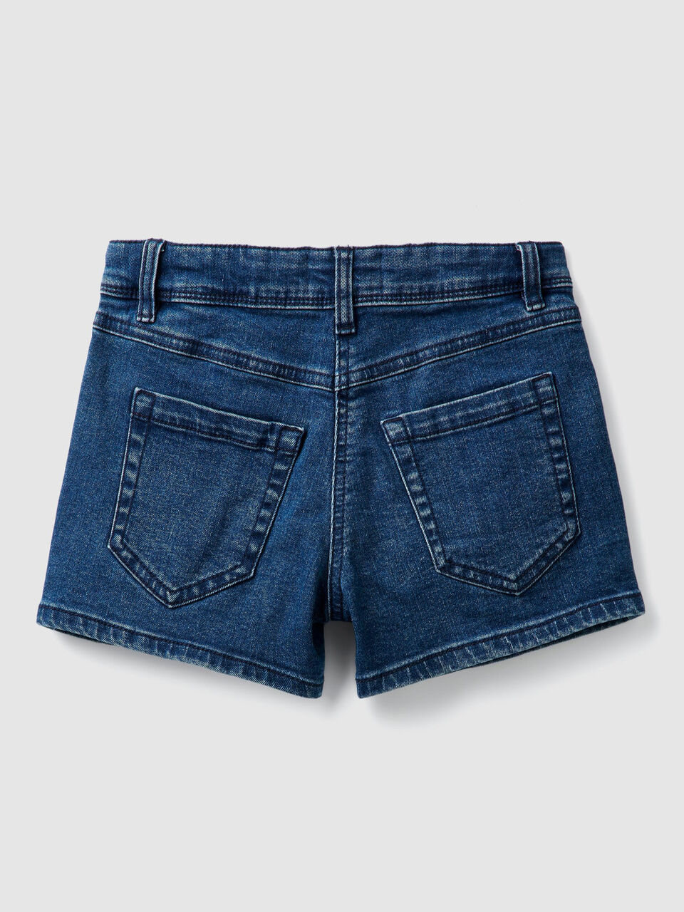 Shorts in denim con paillettes image number 2
