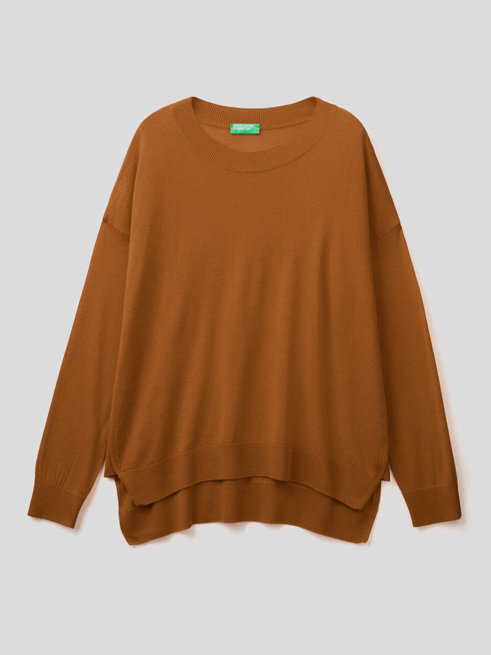 Maglia con spacchetti dal fit morbido image number 1