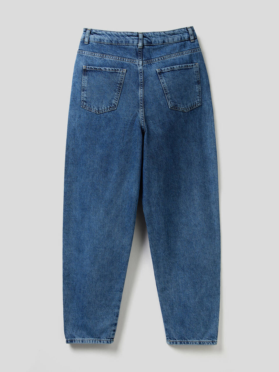 Jeans carrot fit in denim 100% cotone image number 2