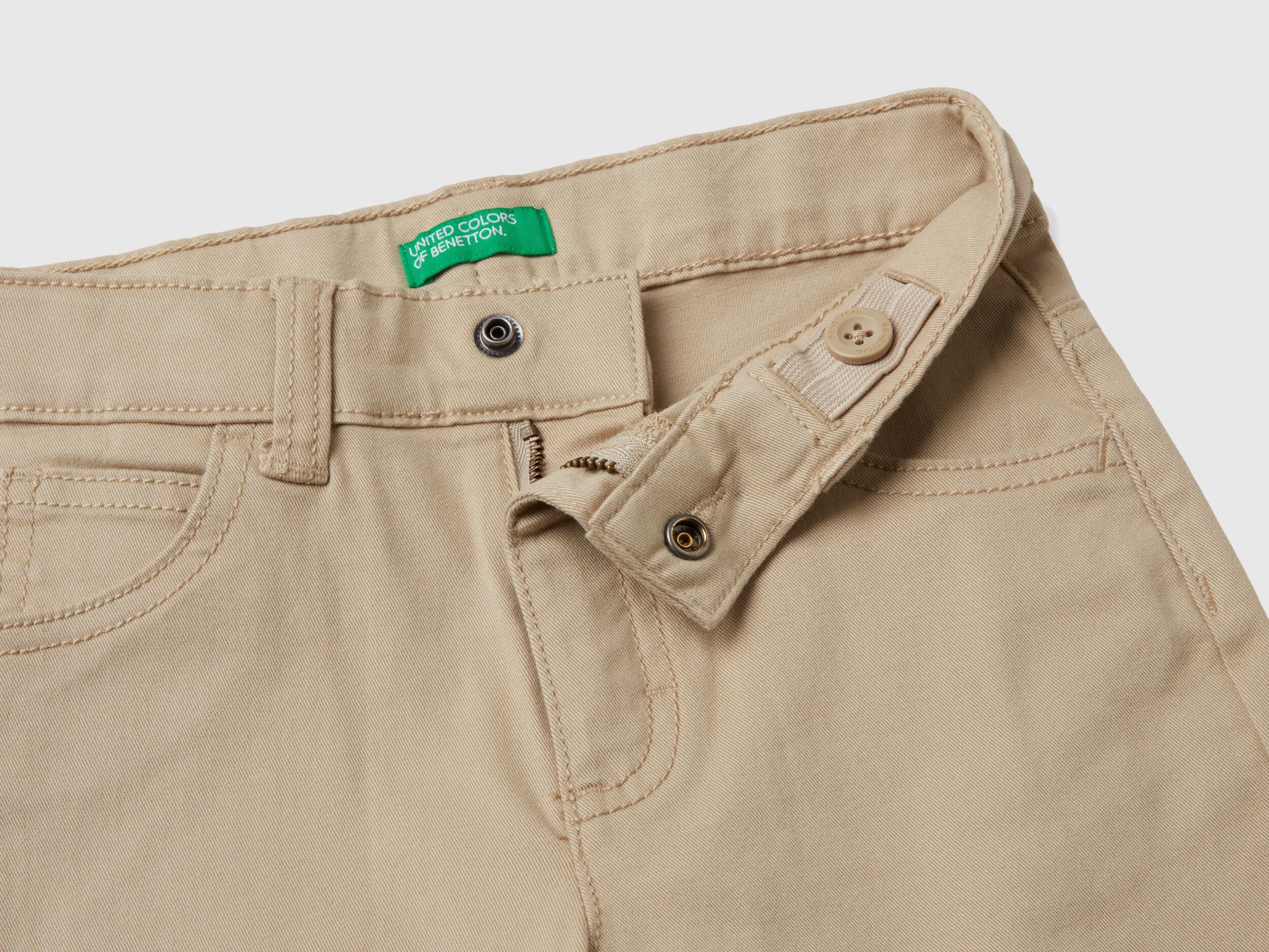 Pantaloni stretch cinque tasche Beige Benetton