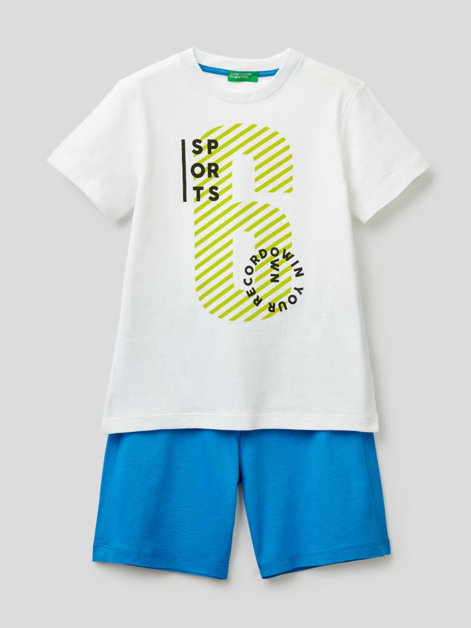 Completo t-shirt e bermuda image number 1
