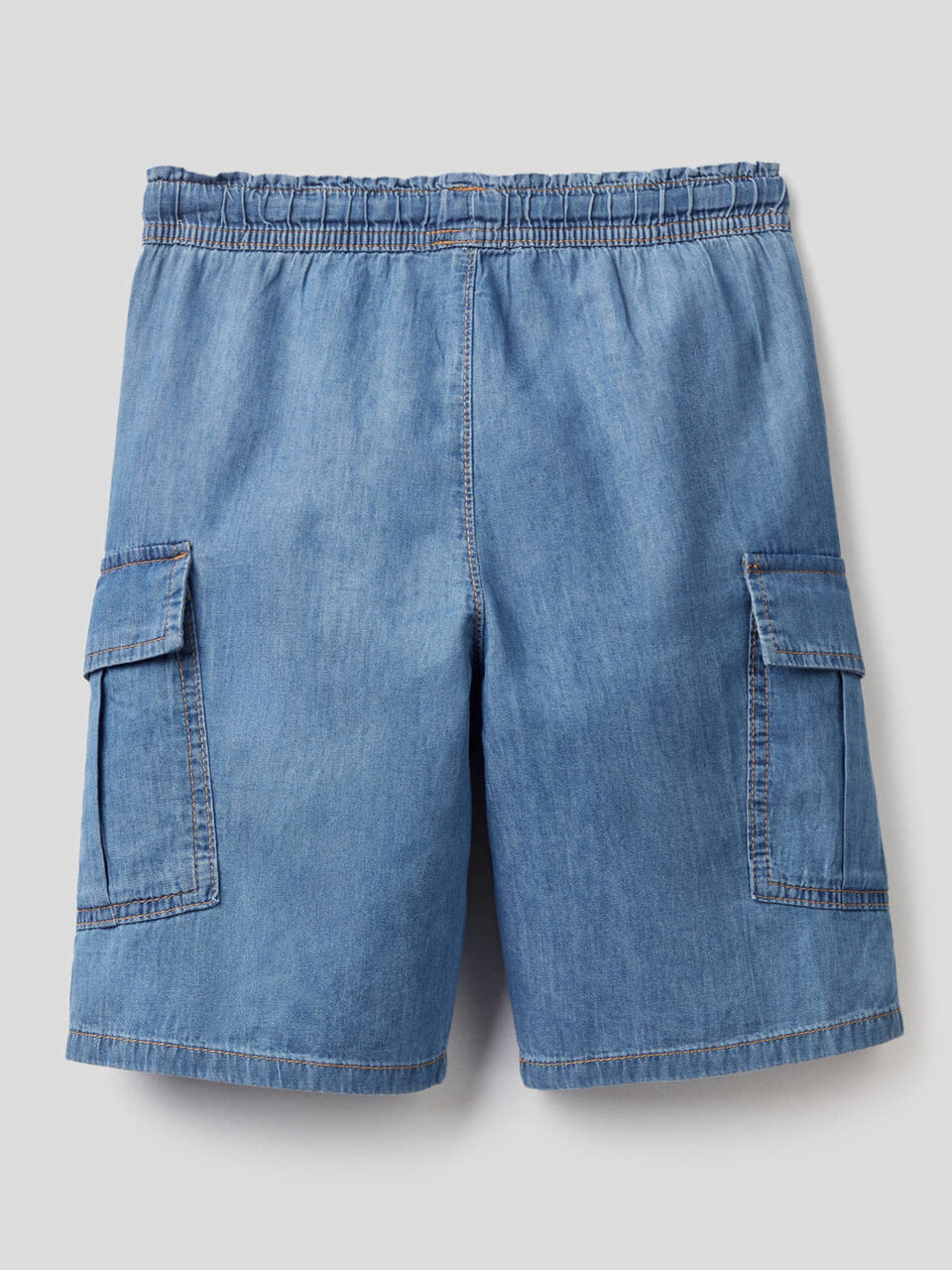 Bermuda cargo in chambray di cotone image number 2
