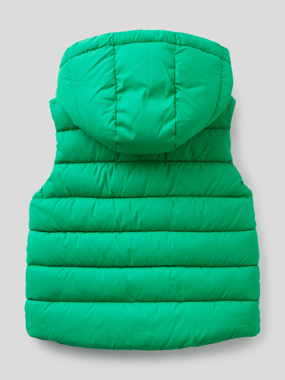 Gilet imbottito con cappuccio staccabile image number 2