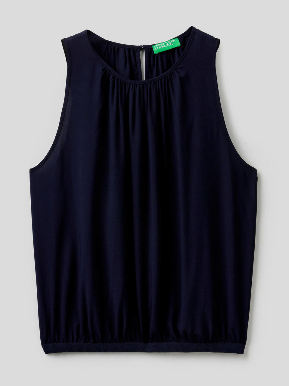 Blusa smanicata con arricciature image number 1