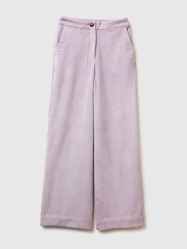 Pantaloni svasati in velluto Pantaloni svasati in velluto Donna