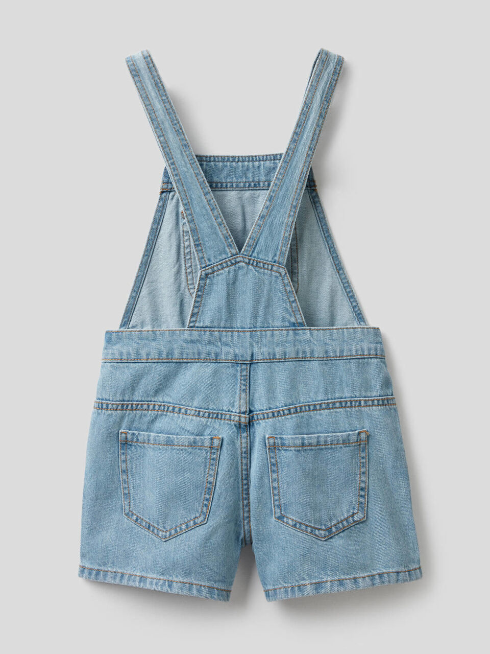 Salopette corta in denim di 100% cotone image number 2
