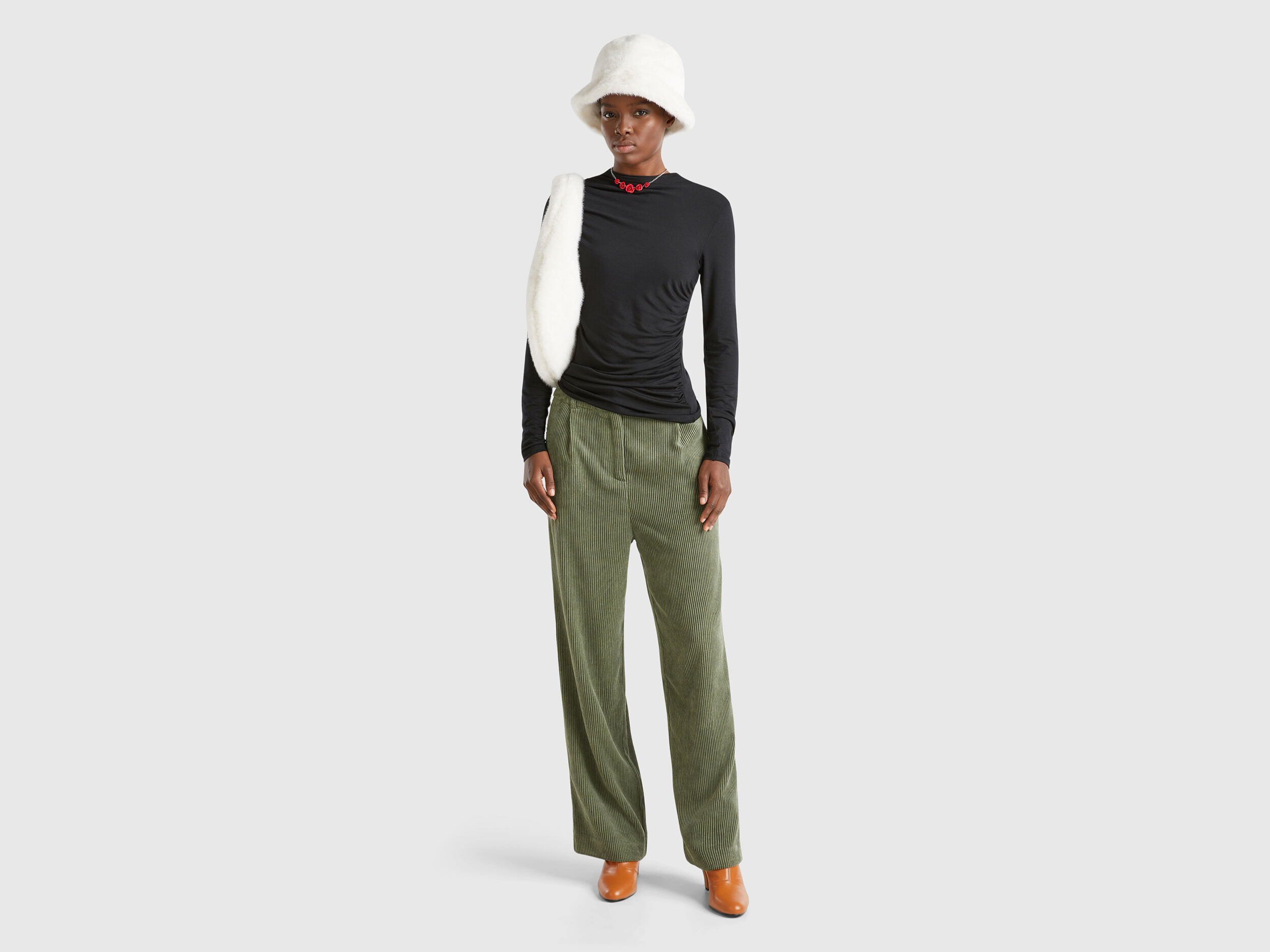 Pantaloni Donna Chino Regular Slim Larghi