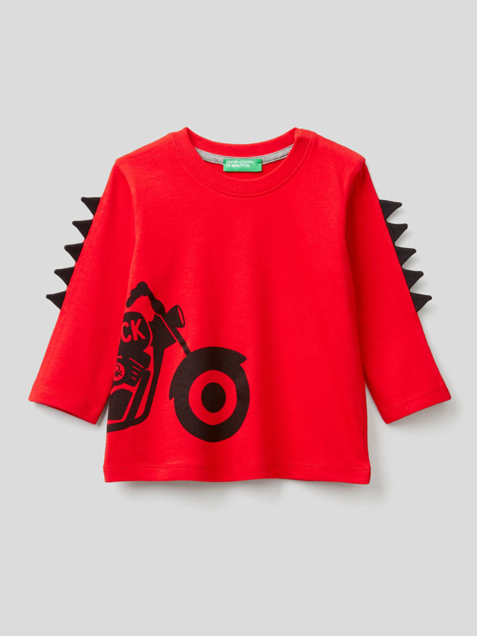 T-shirt con applicazioni 3D image number 1