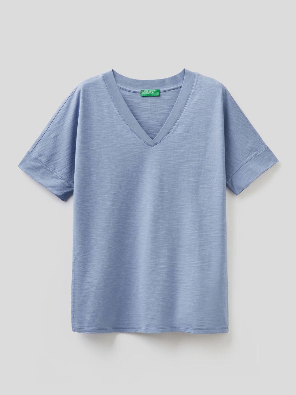 T-shirt con scollo a V 100% cotone image number 1