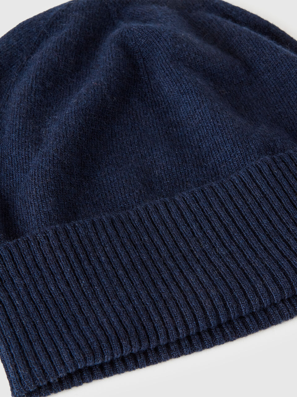 BERRETTO IN MAGLIA Donna image number null