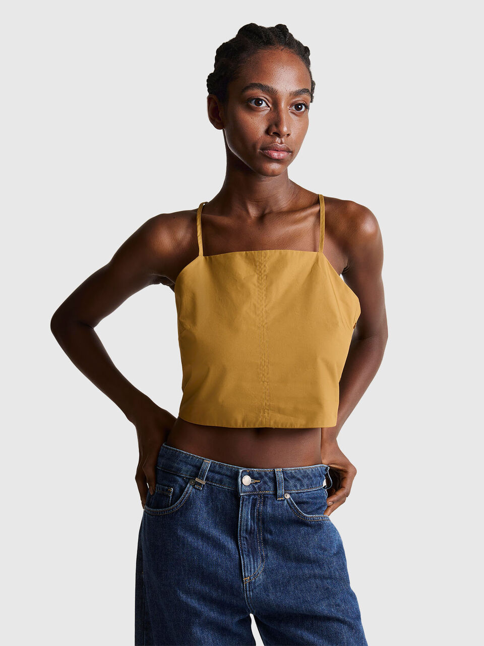 TOP Donna image number null