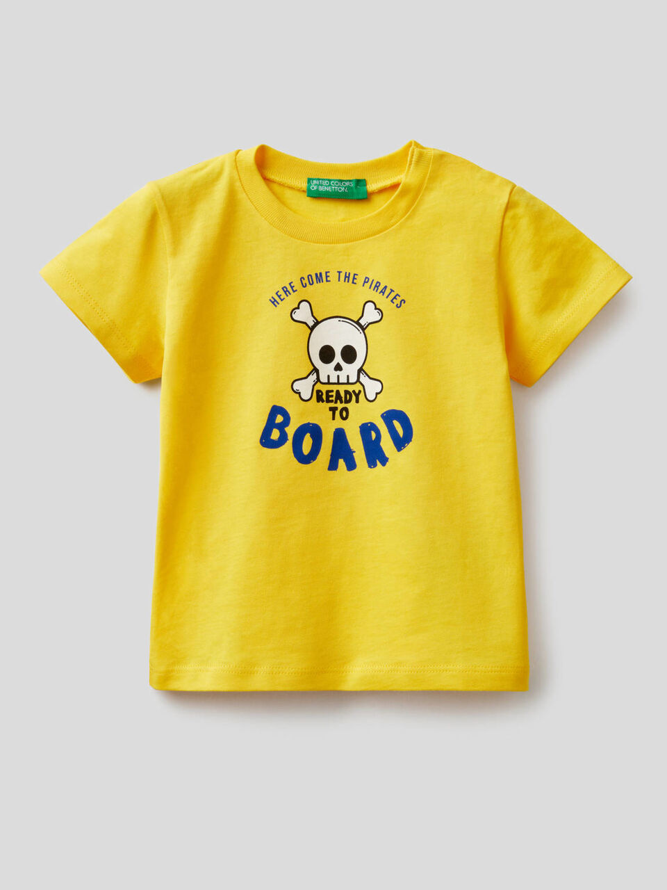 T-shirt in cotone con stampa pirati image number 1