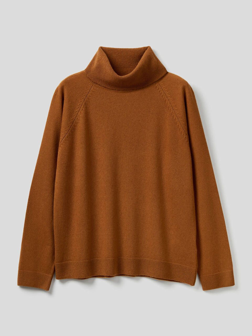 Maglione dolcevita in misto lana e cashmere image number 1