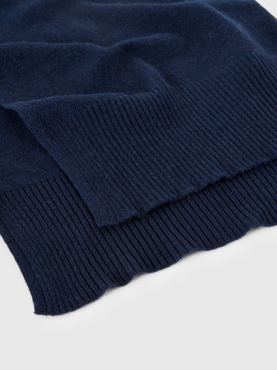 SCIARPA IN MAGLIA Donna image number null