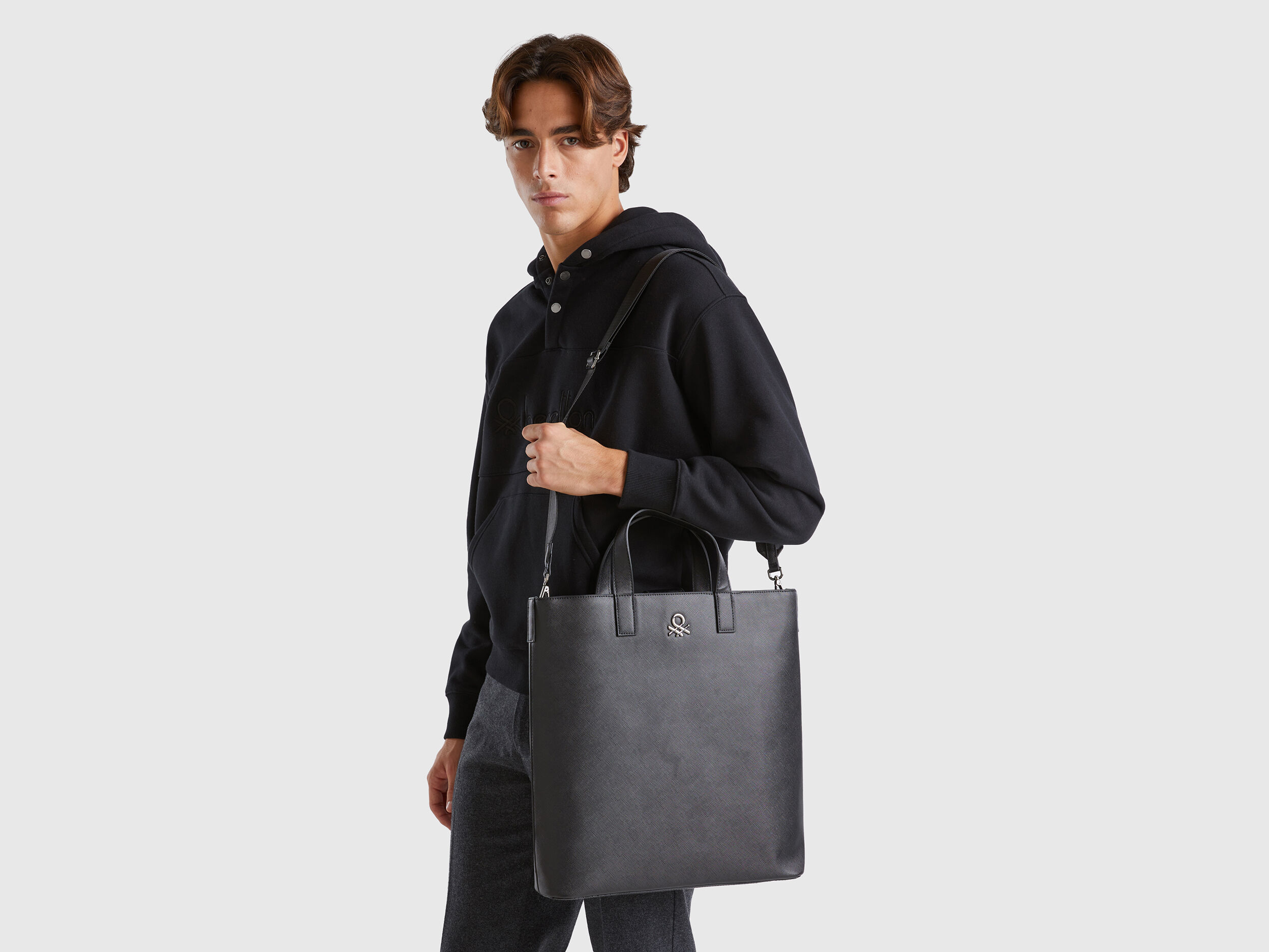 Shopping bag in tessuto spalmato Nero Benetton