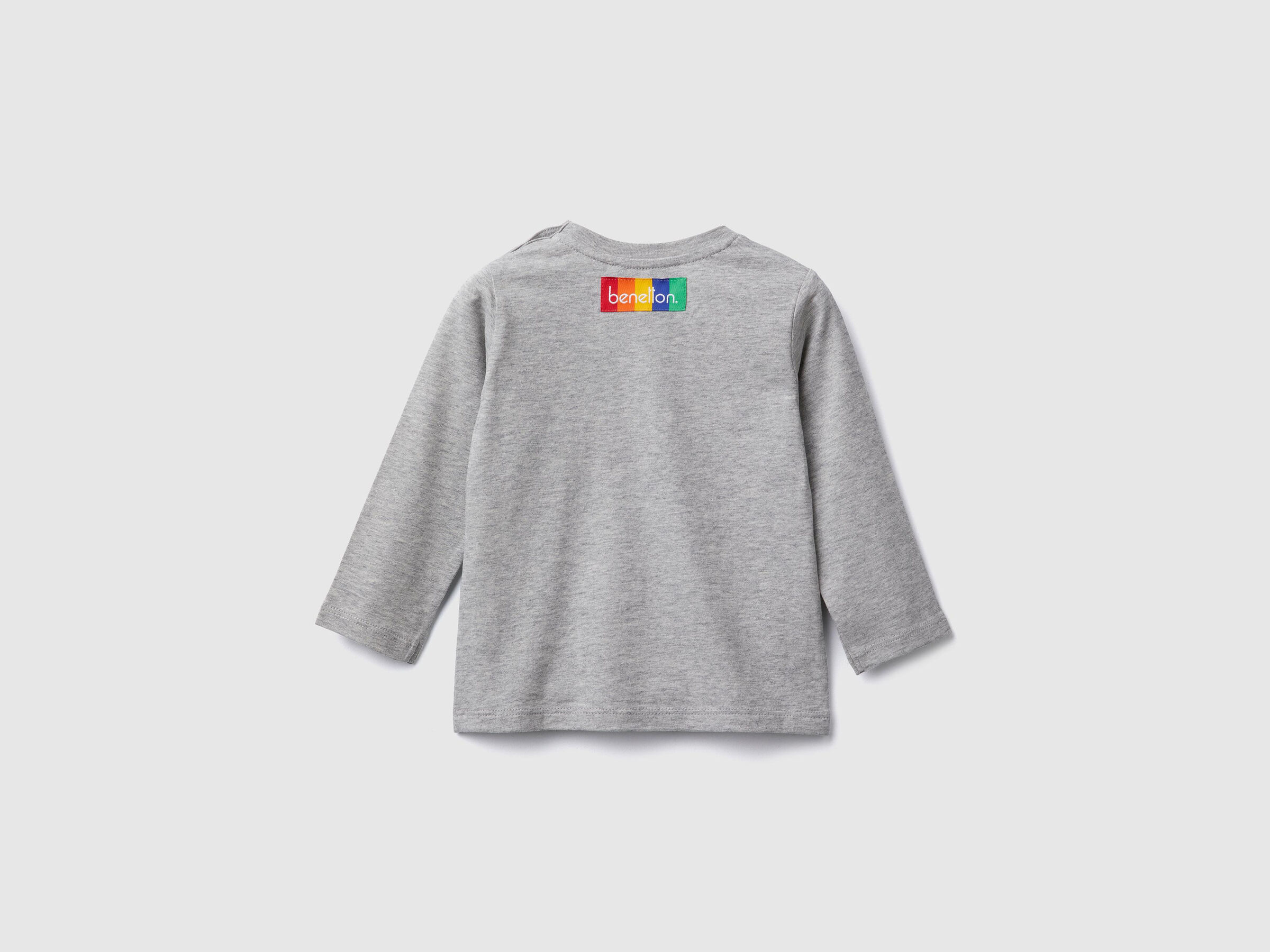 T-shirt con stampa e patch image number null