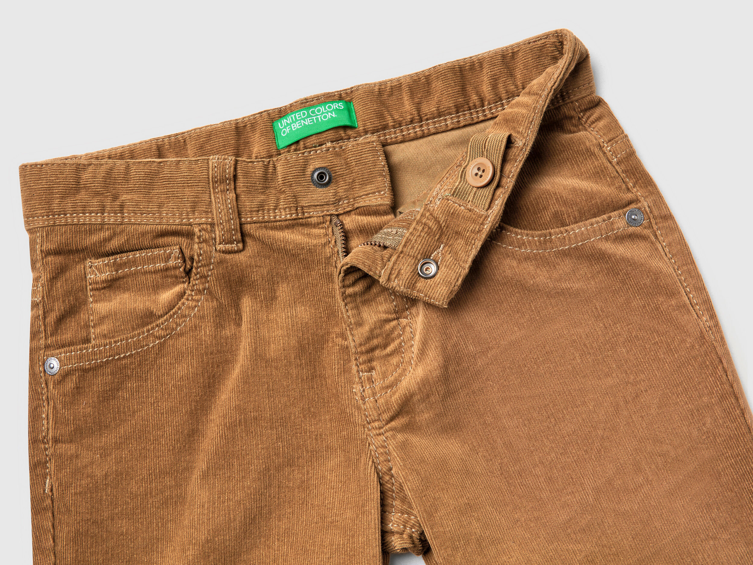 Benetton pantaloni velluto on sale