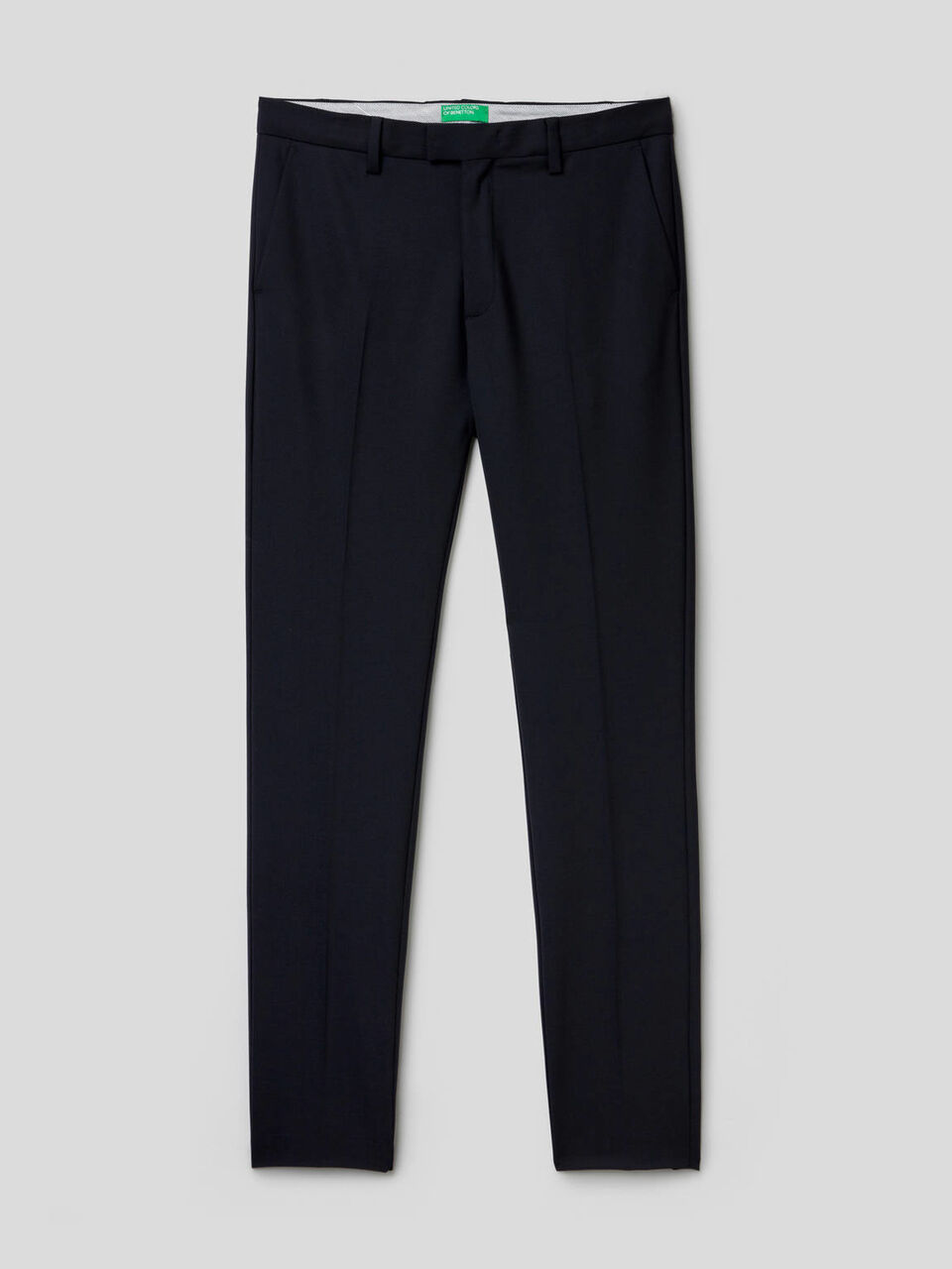 Pantaloni slim fit in fresco lana image number 1