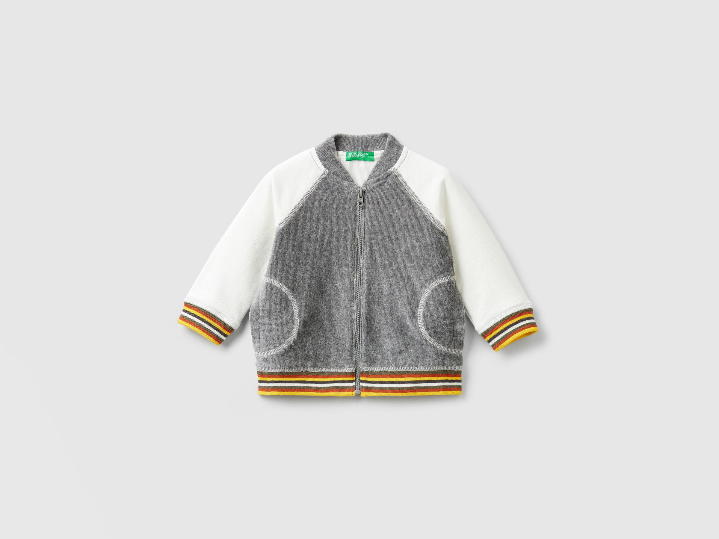 Felpa stile bomber image number null