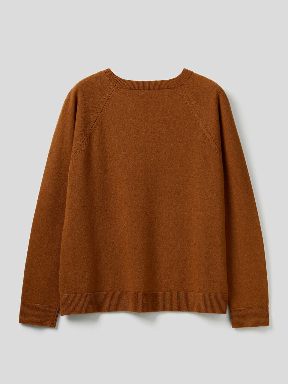 Maglia girocollo in misto lana e cashmere image number 2