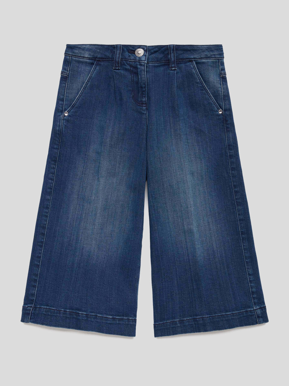 Jeans ampi a 3/4 image number 1
