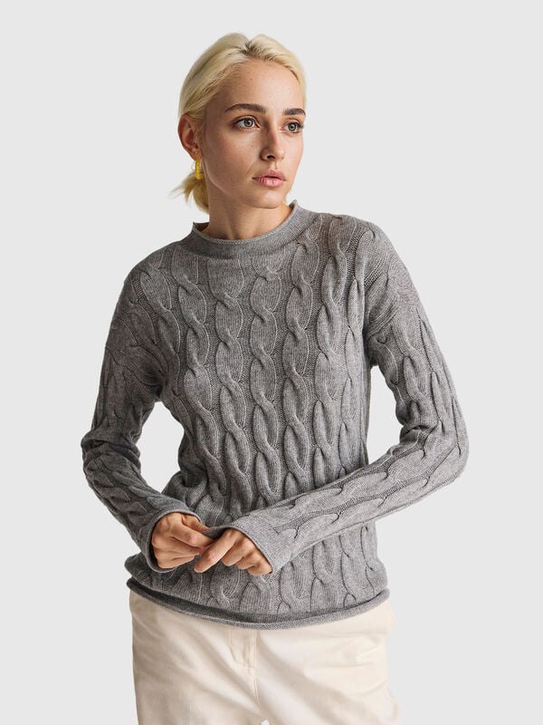 Maglia con trecce in misto cashmere Maglia con trecce in misto cashmere Donna