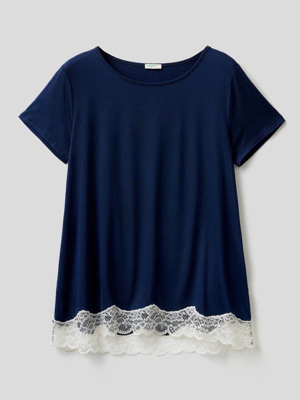 T-shirt manica corta con pizzo image number 1
