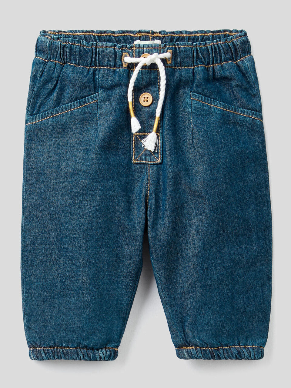 Pantaloni in jeans leggero image number 1