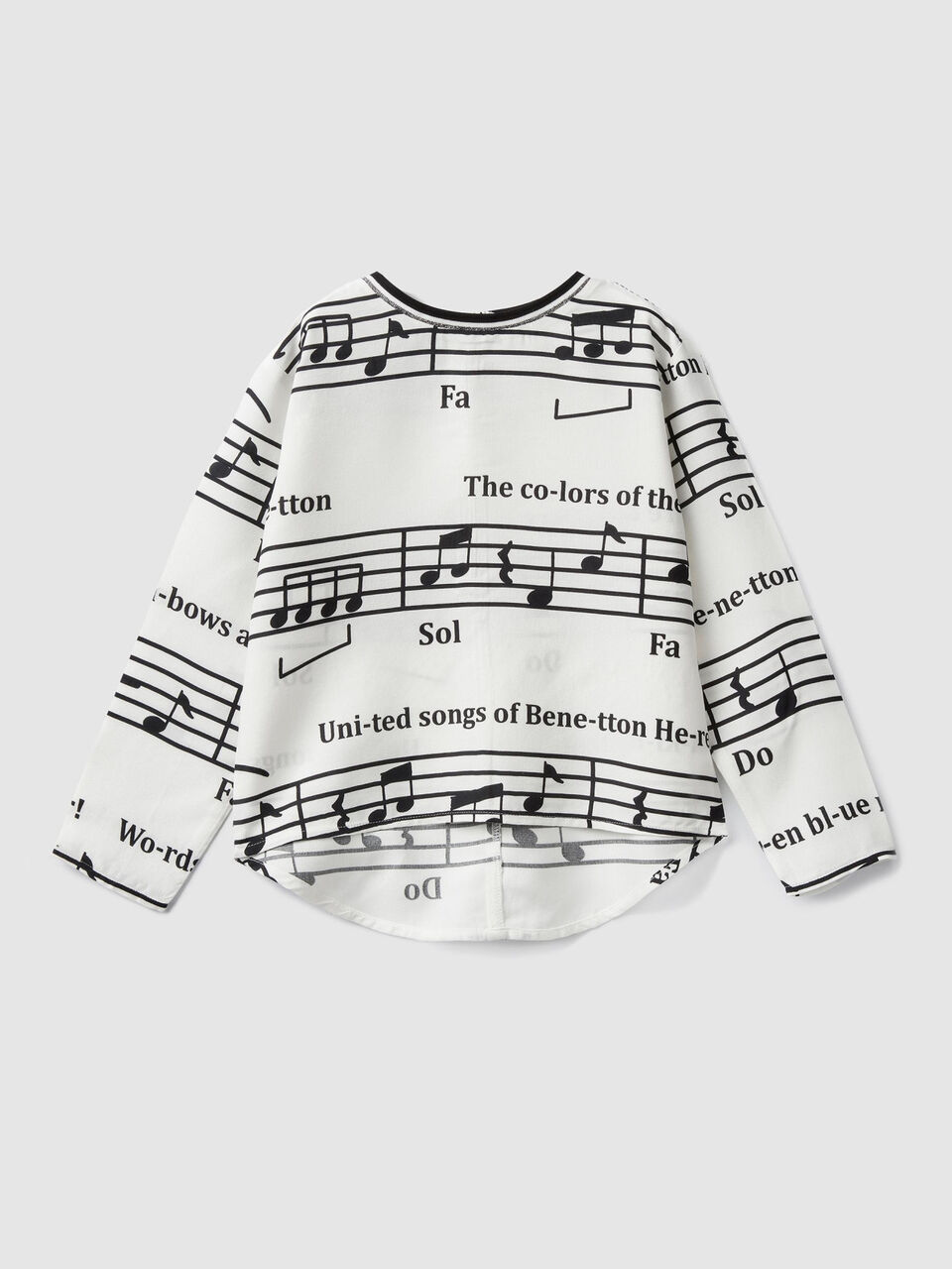 Blusa con stampa note musicali image number 1