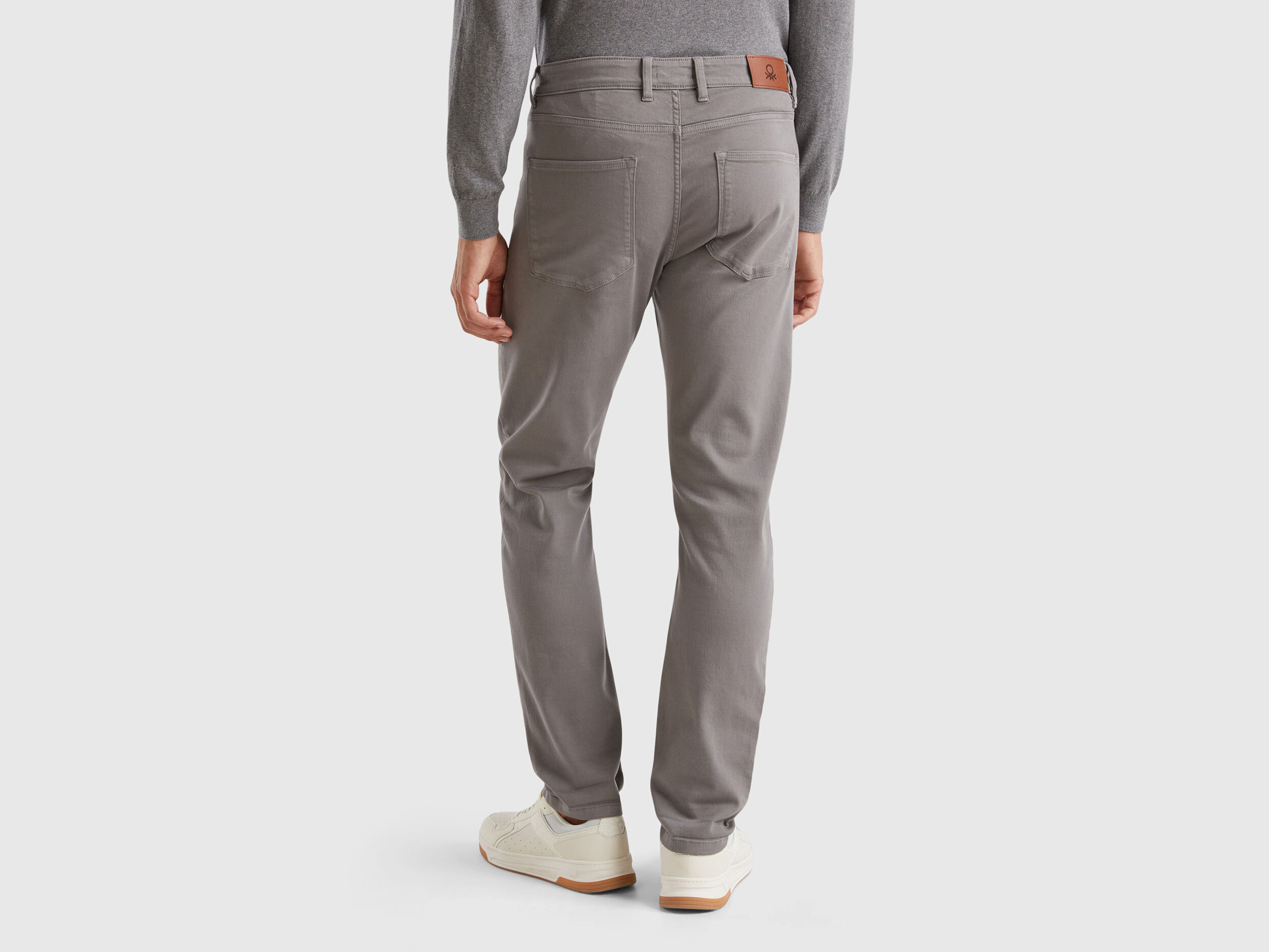 Pantaloni slim fit cinque tasche Grigio Scuro Benetton