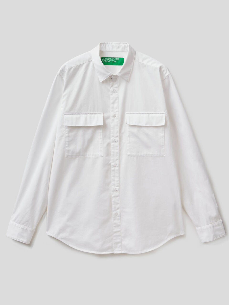 Camicia regular fit con tasche applicate image number 1