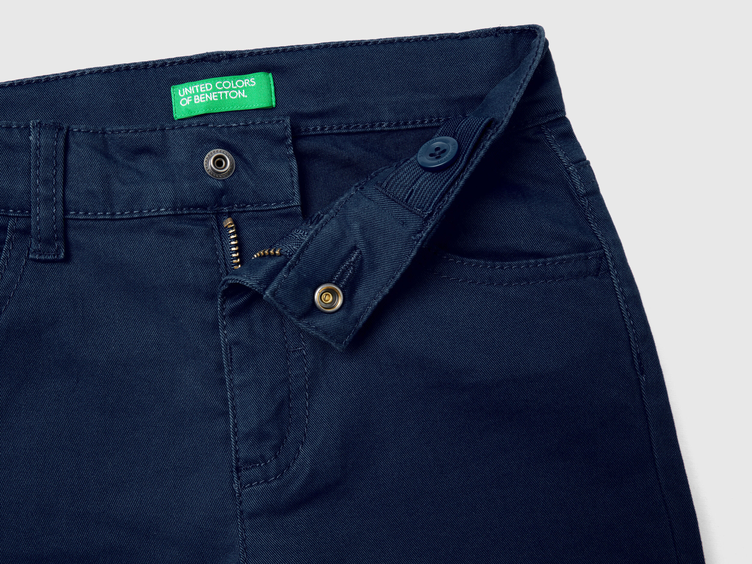 Pantaloni stretch cinque tasche Blu Scuro Benetton