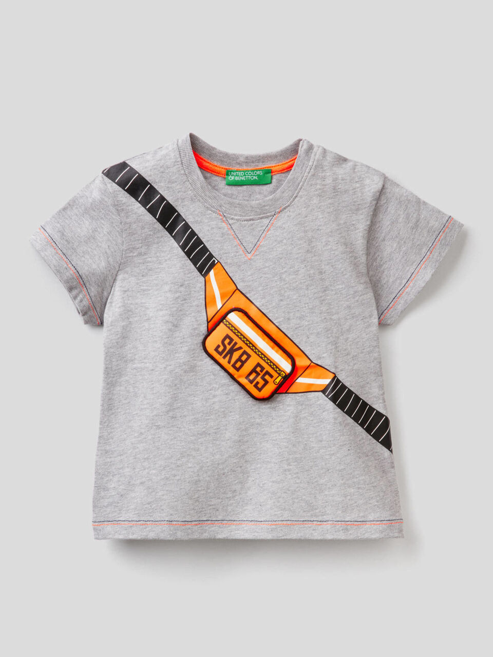 T-shirt con applicazione 3D image number 1