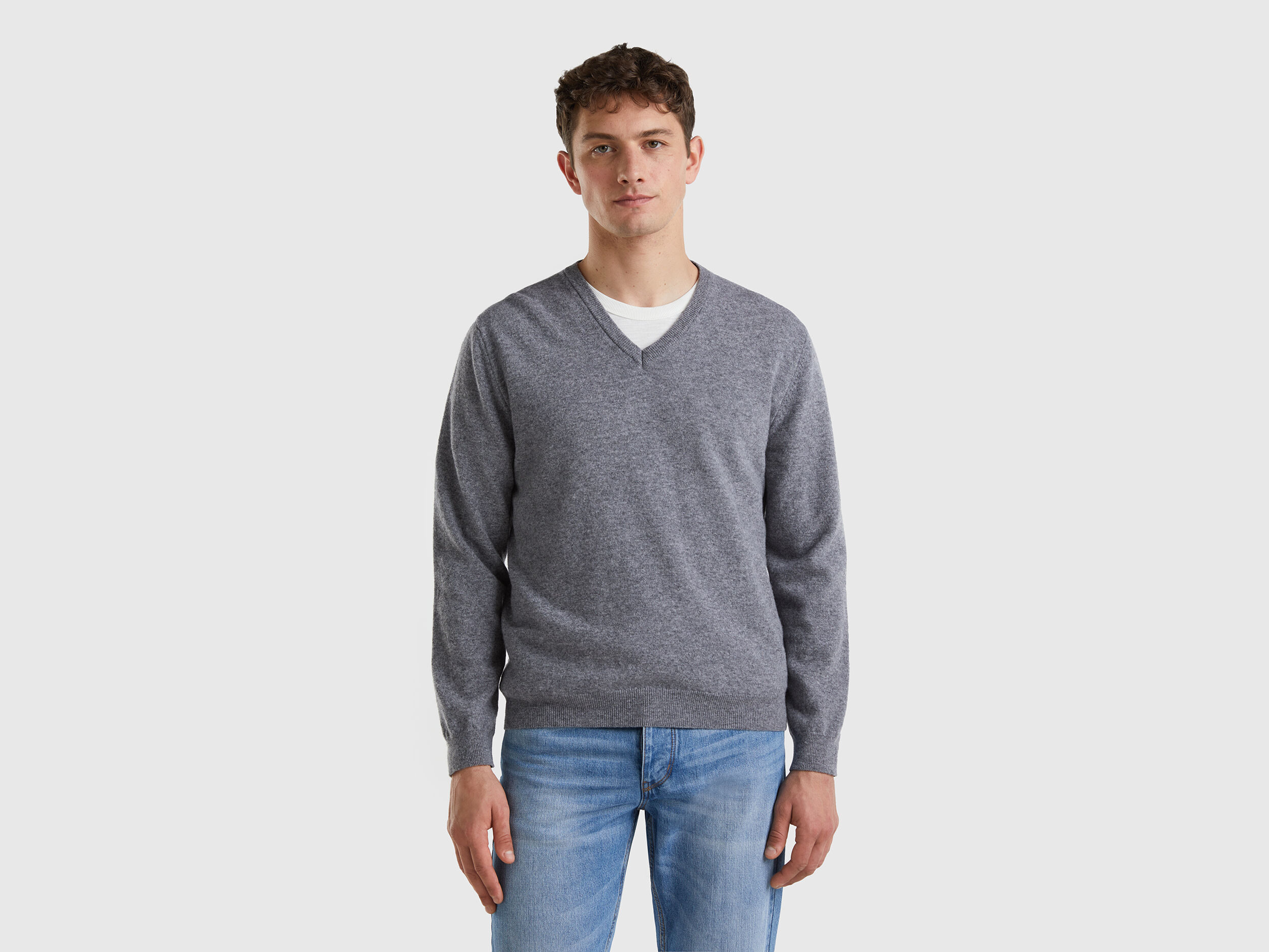 Maglia scollo a V grigio scuro in pura lana Merino Grigio Scuro