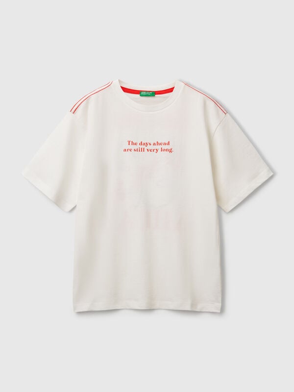 T-shirt con stampa slogan e ricamo Bambino