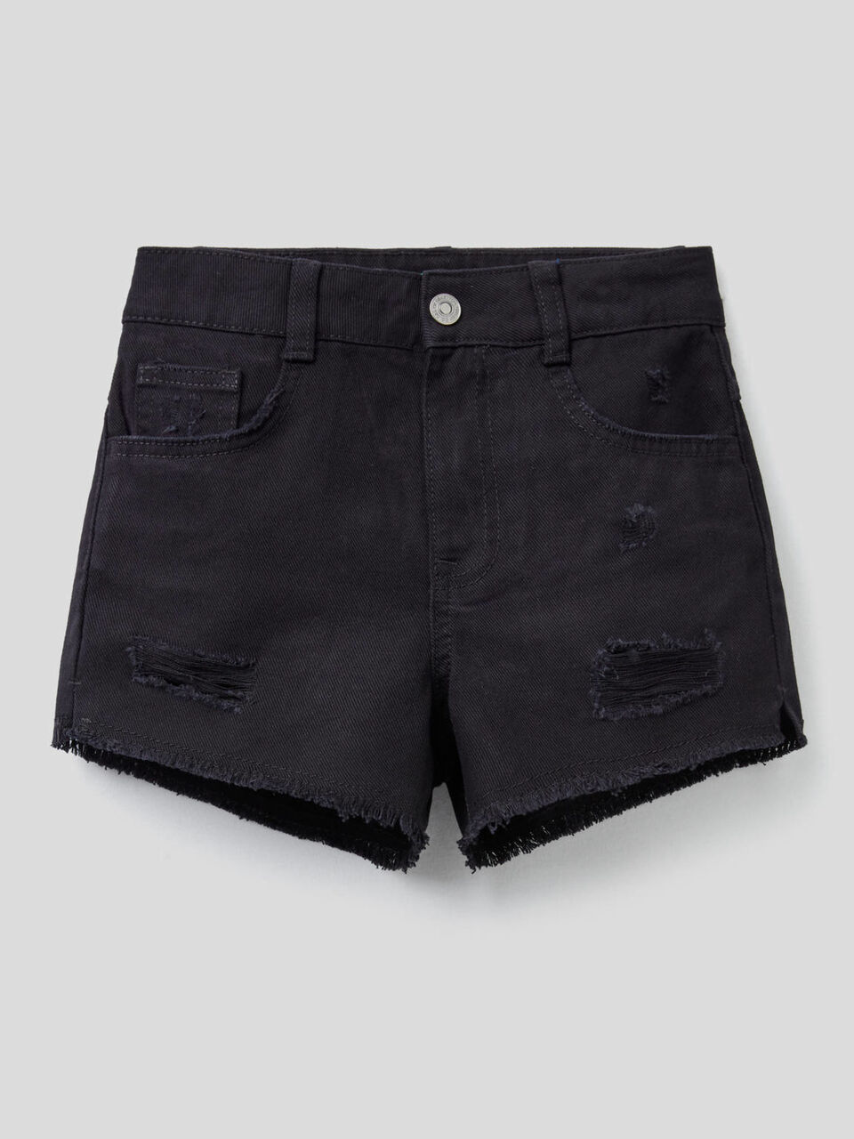 Shorts con aspetto vissuto image number 1