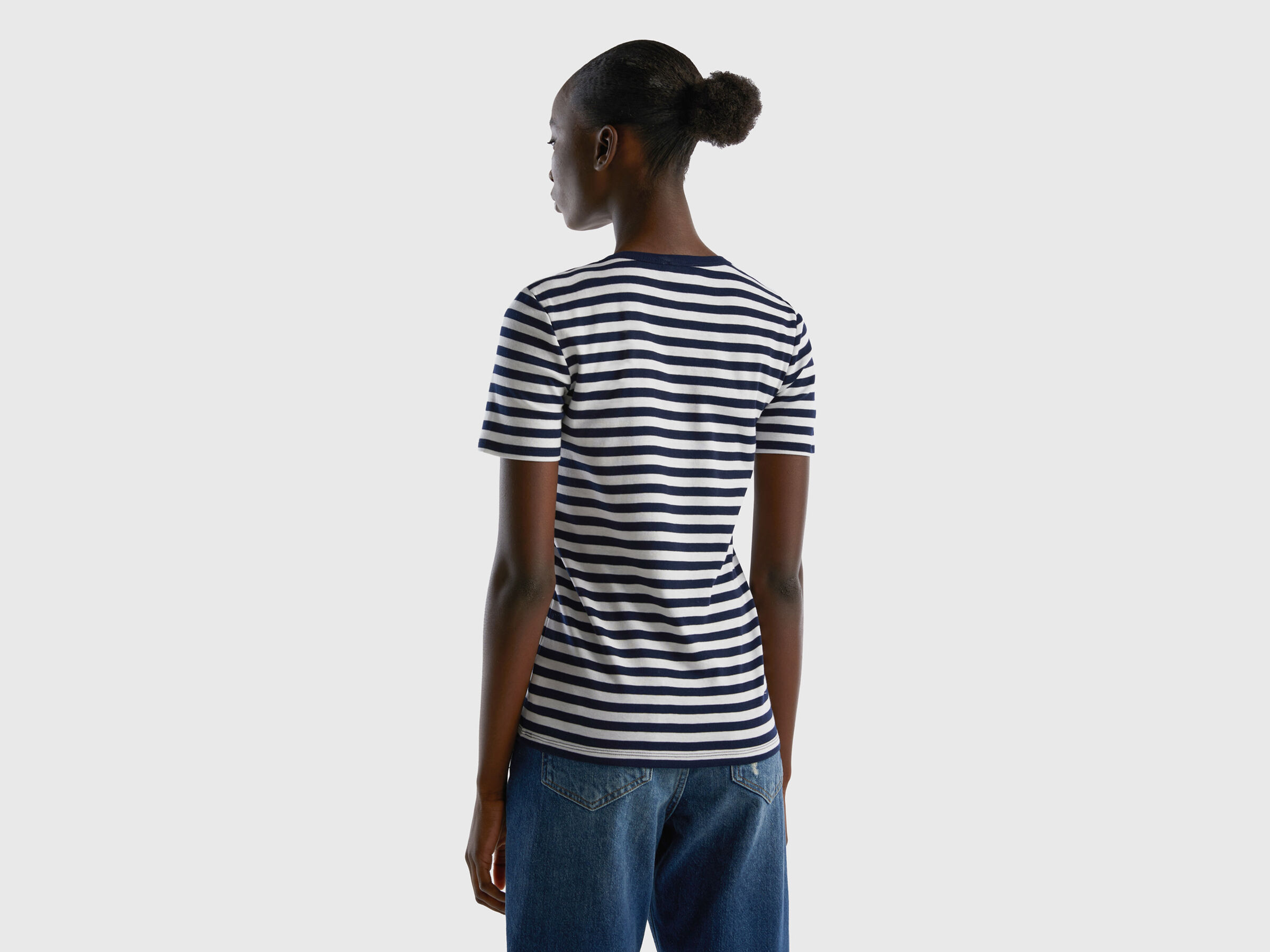 T-shirt girocollo a righe image number 2
