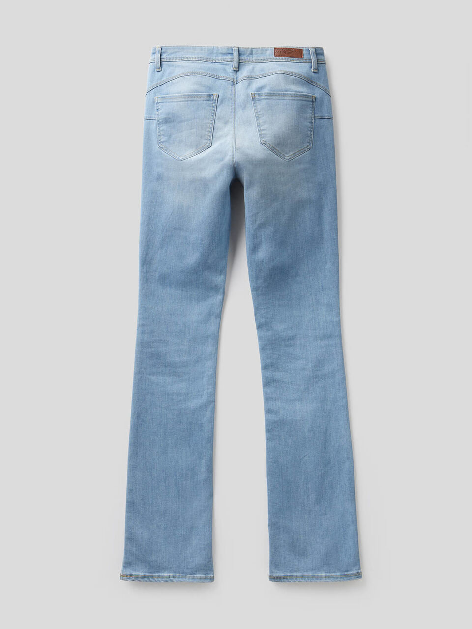 Jeans bootcut push up image number 2